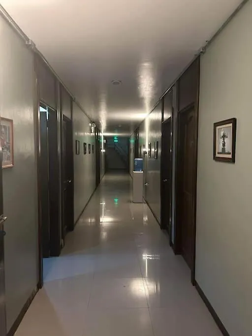 Vincent Resort Room 204 With Netflix Pool Housekeeping! Ángeles Apartamento