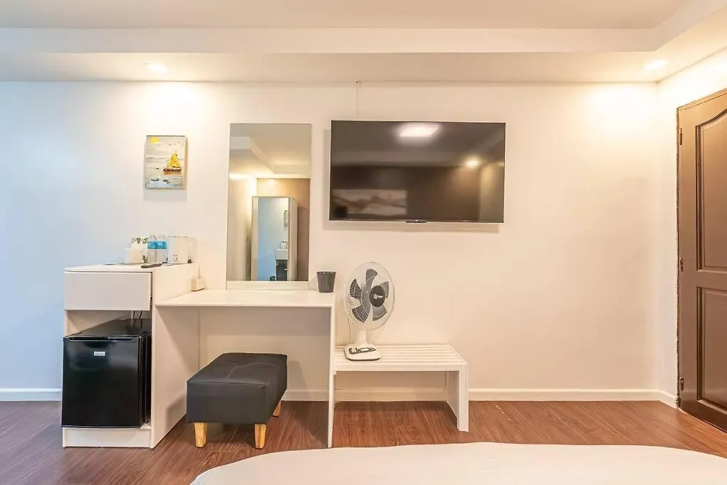 Vincent Resort Room 204 With Netflix Pool Housekeeping! Ángeles