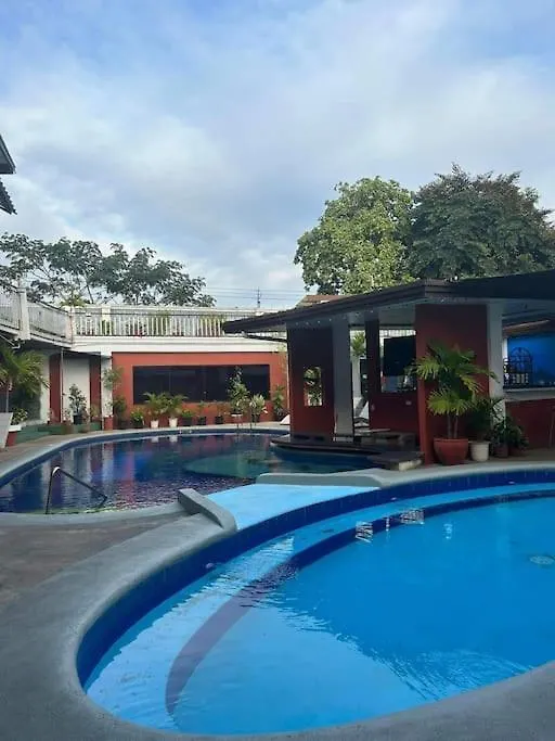 Vincent Resort Room 204 With Netflix Pool Housekeeping! Ángeles Apartamento