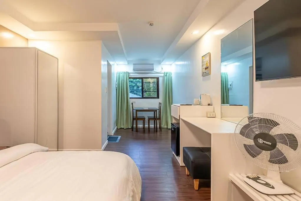Apartamento Vincent Resort Room 204 With Netflix Pool Housekeeping! Ángeles